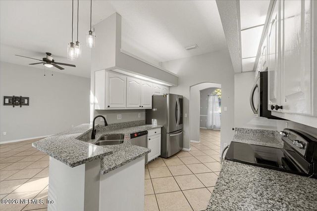 2950 LAKESIDE VILLA Drive, Orange Park, FL 32073