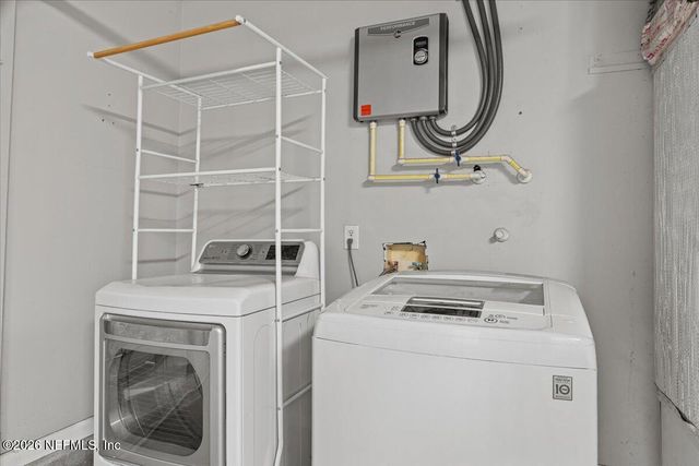 2950 LAKESIDE VILLA Drive, Orange Park, FL 32073