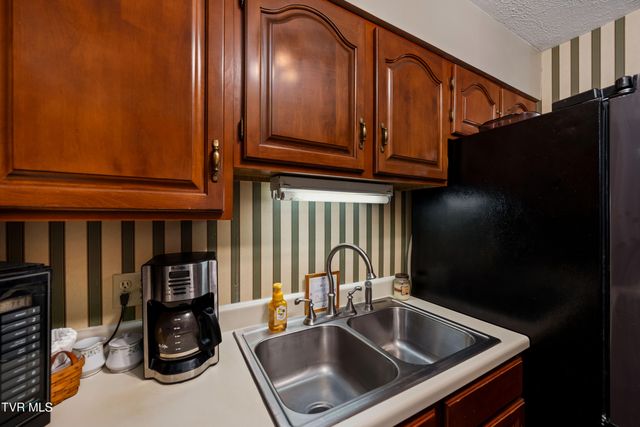 508 Hickory Road -, Bristol, TN 37620