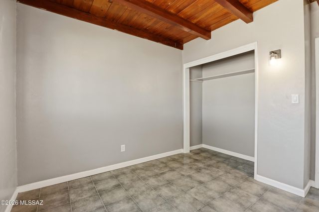 2758 N Montezuma Avenue, Tucson, AZ 85712