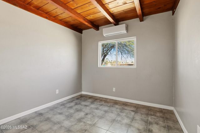 2758 N Montezuma Avenue, Tucson, AZ 85712