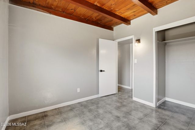 2758 N Montezuma Avenue, Tucson, AZ 85712