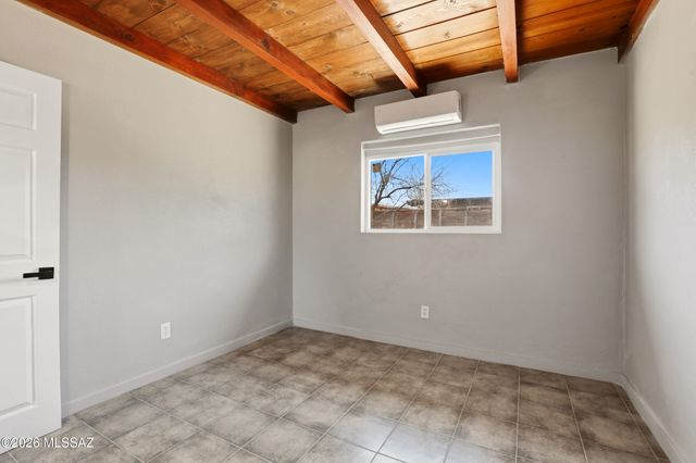 2758 N Montezuma Avenue, Tucson, AZ 85712
