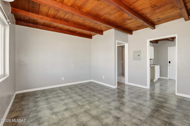 2758 N Montezuma Avenue, Tucson, AZ 85712