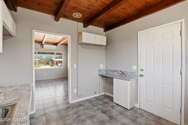 2758 N Montezuma Avenue, Tucson, AZ 85712