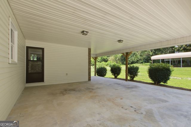 3863 Highway 105, Baldwin, GA 30511