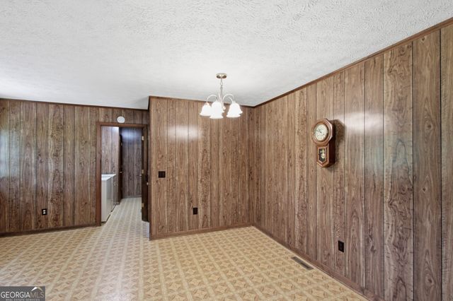 3863 Highway 105, Baldwin, GA 30511