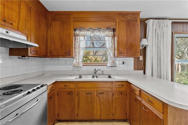 2445 Lindbergh AVE, Chesapeake, VA 23325