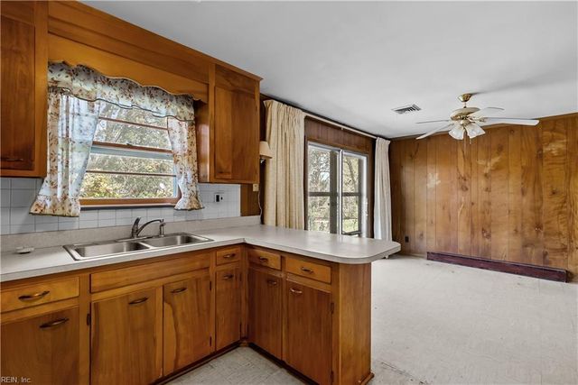 2445 Lindbergh AVE, Chesapeake, VA 23325