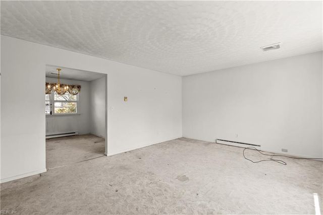 2445 Lindbergh AVE, Chesapeake, VA 23325