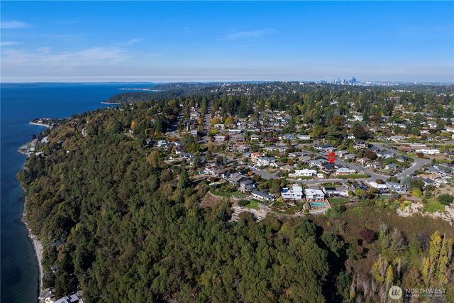 10829 42nd Avenue SW, Seattle, WA 98146