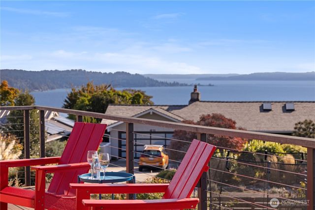 10829 42nd Avenue SW, Seattle, WA 98146