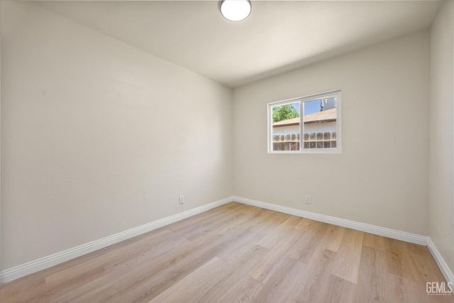 10112 Greenacres Drive, Bakersfield, CA 93312