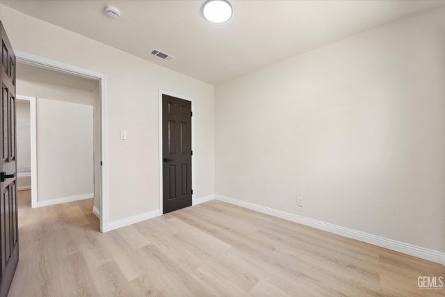 10112 Greenacres Drive, Bakersfield, CA 93312
