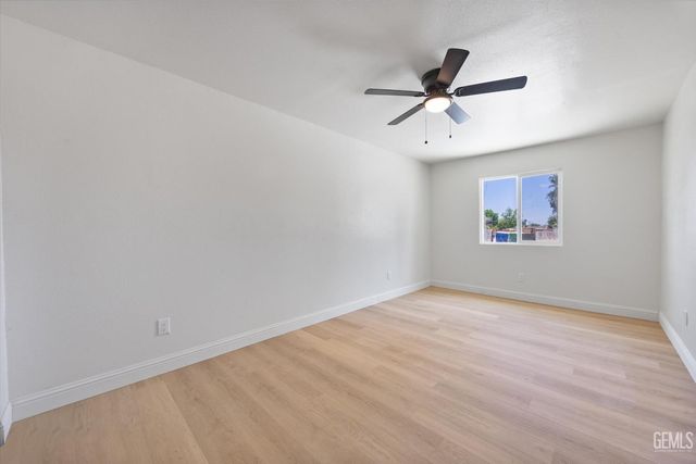 10112 Greenacres Drive, Bakersfield, CA 93312