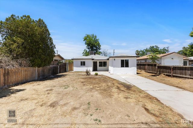 10112 Greenacres Drive, Bakersfield, CA 93312