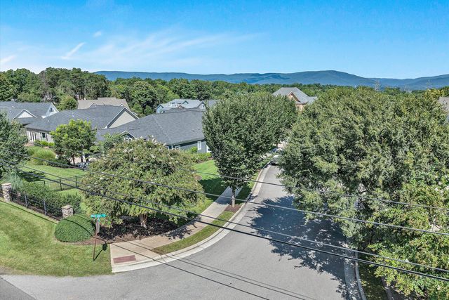 4409 Greenlace CIR SW, Roanoke, VA 24018