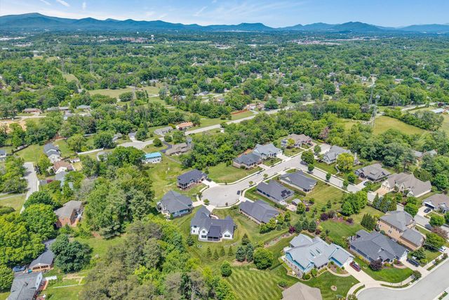 4409 Greenlace CIR SW, Roanoke, VA 24018