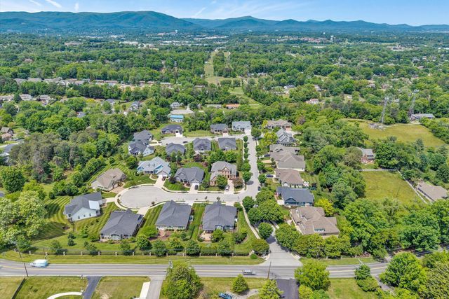 4409 Greenlace CIR SW, Roanoke, VA 24018