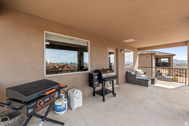 445 N CREEK RIDGE DR, Washington, UT 84780