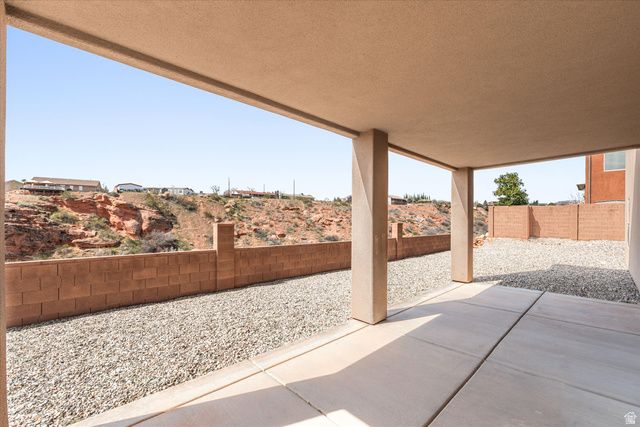 445 N CREEK RIDGE DR, Washington, UT 84780