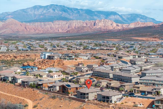 445 N CREEK RIDGE DR, Washington, UT 84780