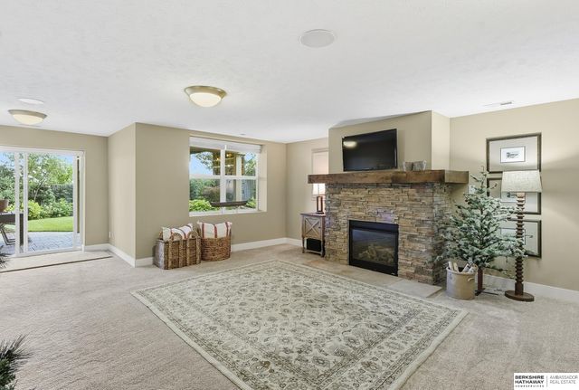 19014 Josephine Street, Omaha, NE 68136