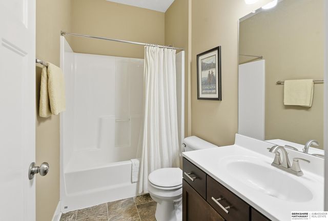 19014 Josephine Street, Omaha, NE 68136