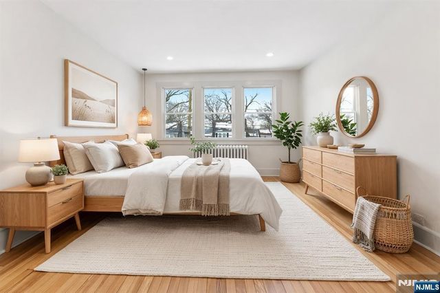 1096 Margaret Street, Teaneck, NJ 07666