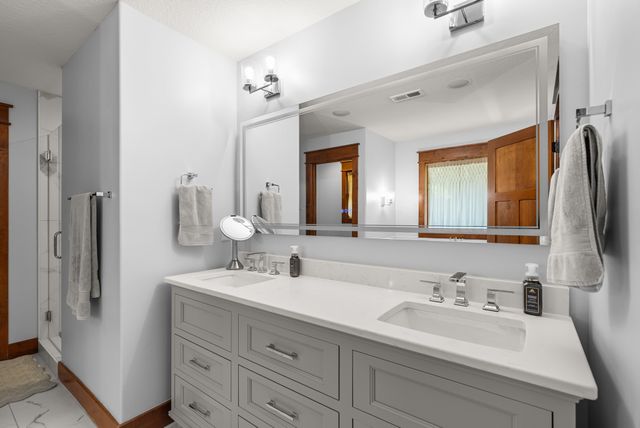 2108 SW Westwinds Drive, Ankeny, IA 50023