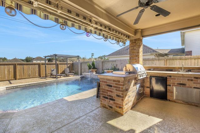 25301 Ramrock Drive, Porter, TX 77365