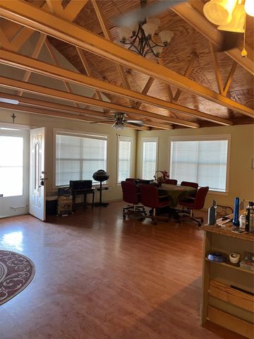 7740 N Us Highway 77, Schulenburg, TX 78956