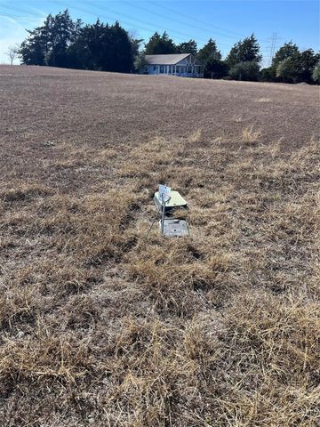 7740 N Us Highway 77, Schulenburg, TX 78956