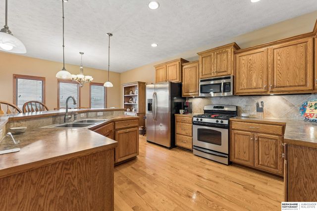 1902 Apollo Lane, Papillion, NE 68133