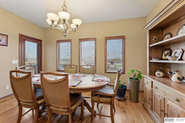 1902 Apollo Lane, Papillion, NE 68133