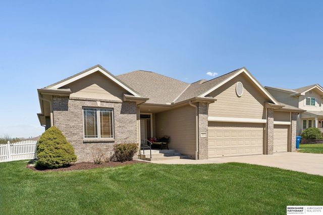 1902 Apollo Lane, Papillion, NE 68133