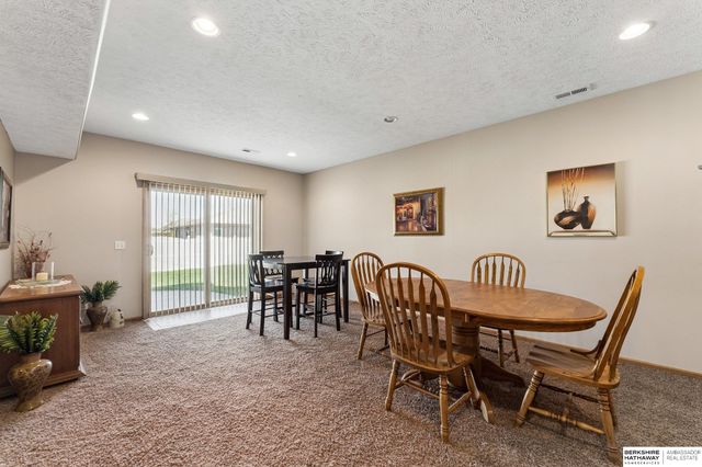 1902 Apollo Lane, Papillion, NE 68133