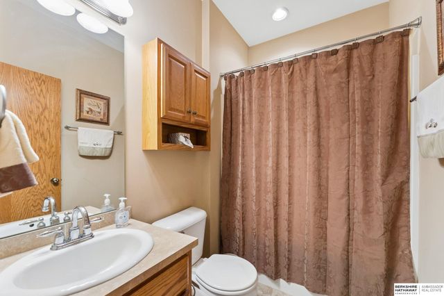 1902 Apollo Lane, Papillion, NE 68133