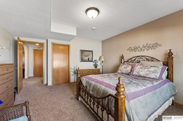 1902 Apollo Lane, Papillion, NE 68133