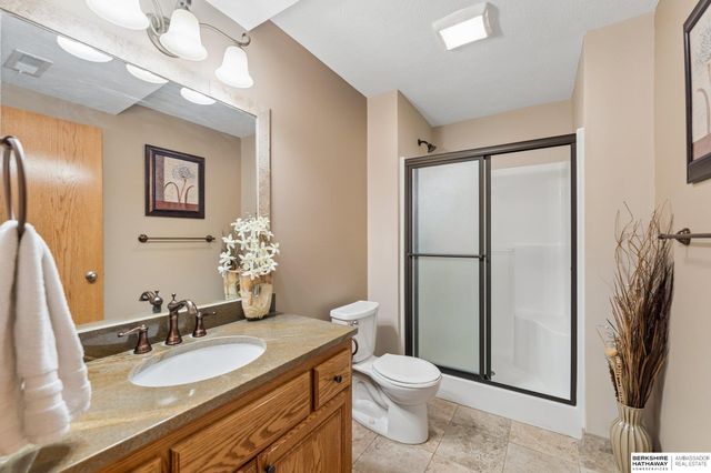 1902 Apollo Lane, Papillion, NE 68133