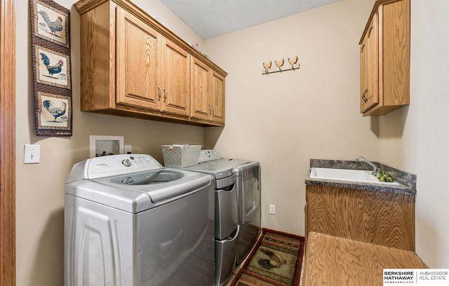 1902 Apollo Lane, Papillion, NE 68133