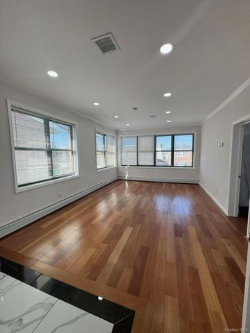 149-20 17th Avenue, Whitestone, NY 11357