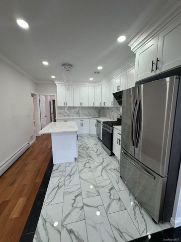 149-20 17th Avenue, Whitestone, NY 11357