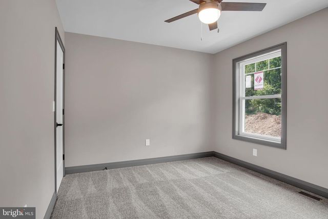 591 BELLE VISTA DR, Enola, PA 17025