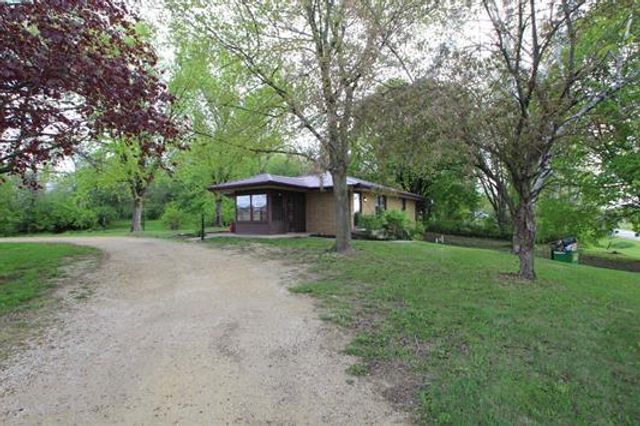6704 E ROCKTON Road, Roscoe, IL 61073