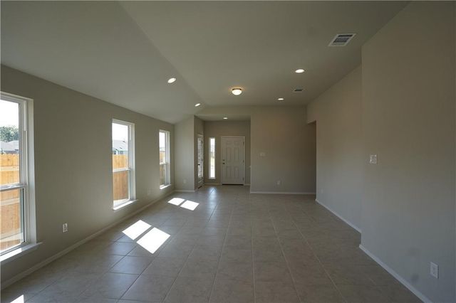 131 Trailstone DR, Bastrop, TX 78602