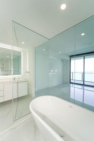 700 NE 24th St 2904, Miami, FL 33137