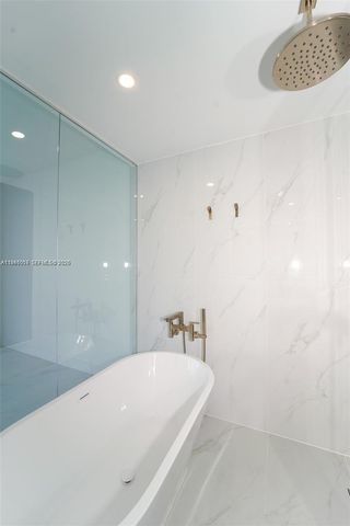 700 NE 24th St 2904, Miami, FL 33137