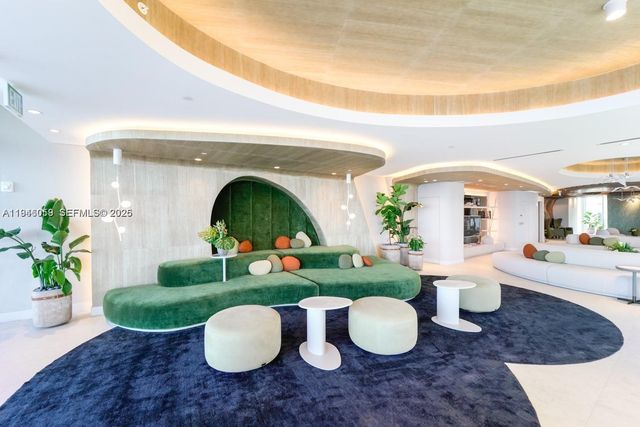 700 NE 24th St 2904, Miami, FL 33137