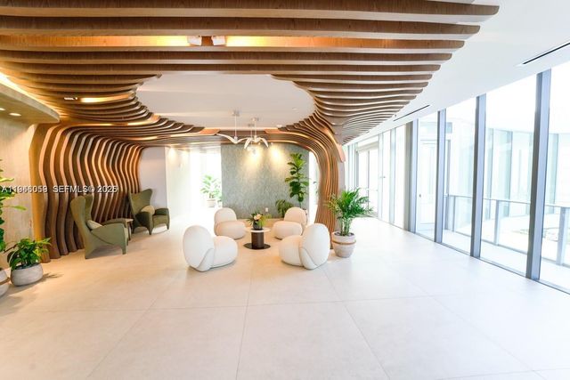 700 NE 24th St 2904, Miami, FL 33137